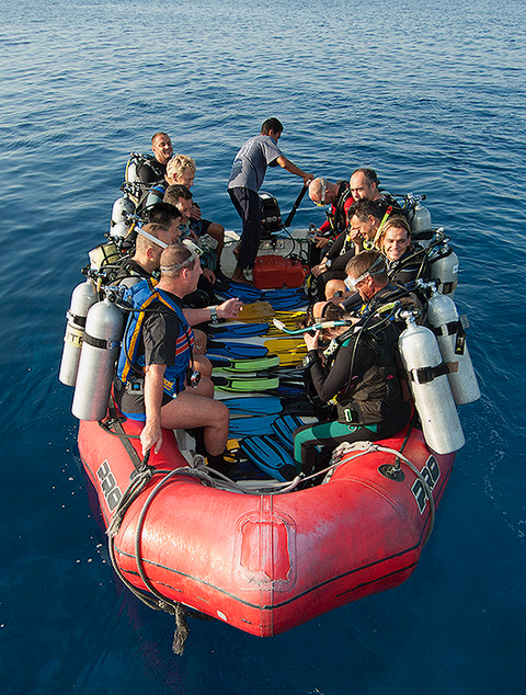 Using AEDs in Small Boat