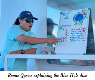 Roque Queme explaining the Blue Hole dive