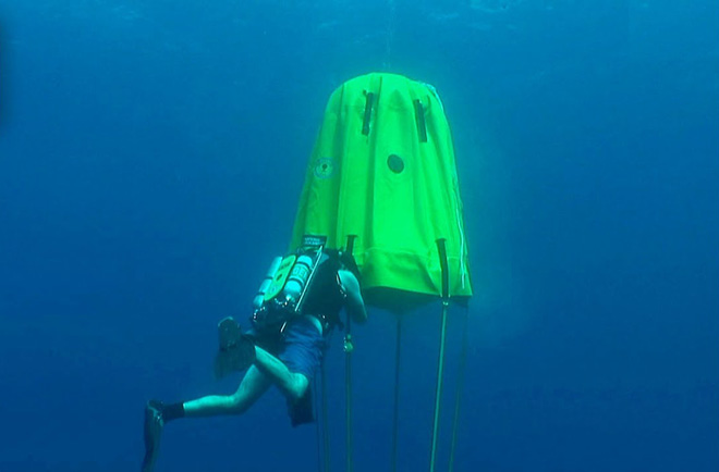 Underwater Tent